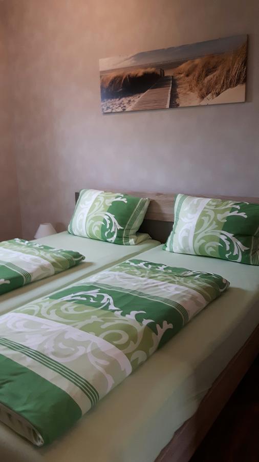 Ferienapartment Schlosser Диц Екстериор снимка